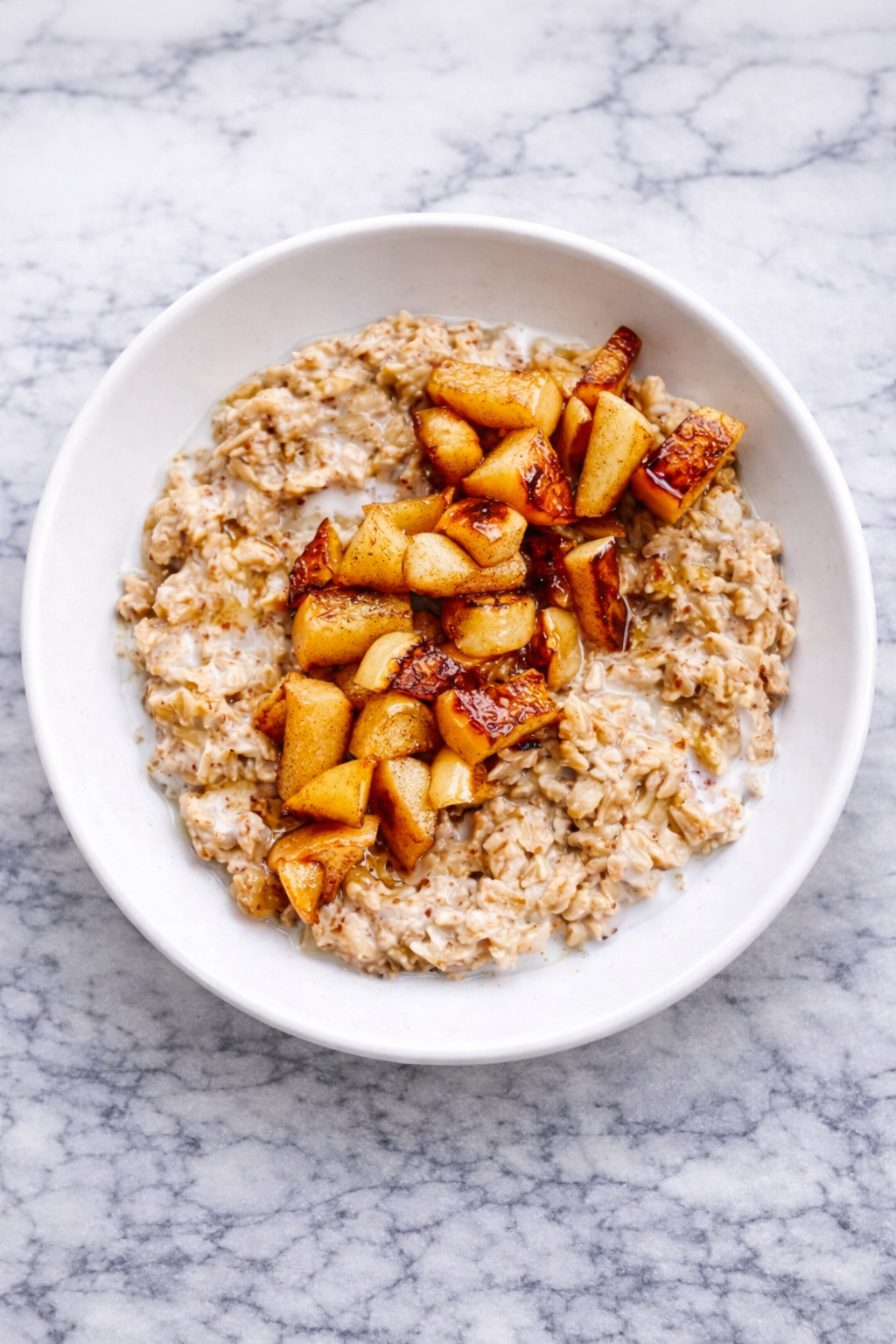 Warm Apple Pie Protein Oats